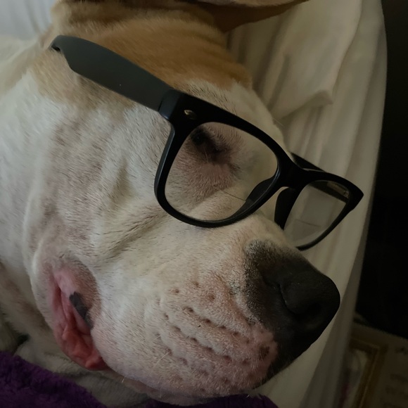 Meet your Posher, Tiffany - Picture 2 of 2